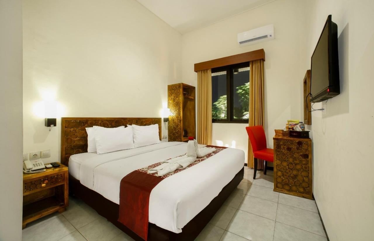 Ciptaningati Hotel Бату Екстериор снимка